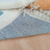 Handmade Berber wool rug size 150 x 250 cm