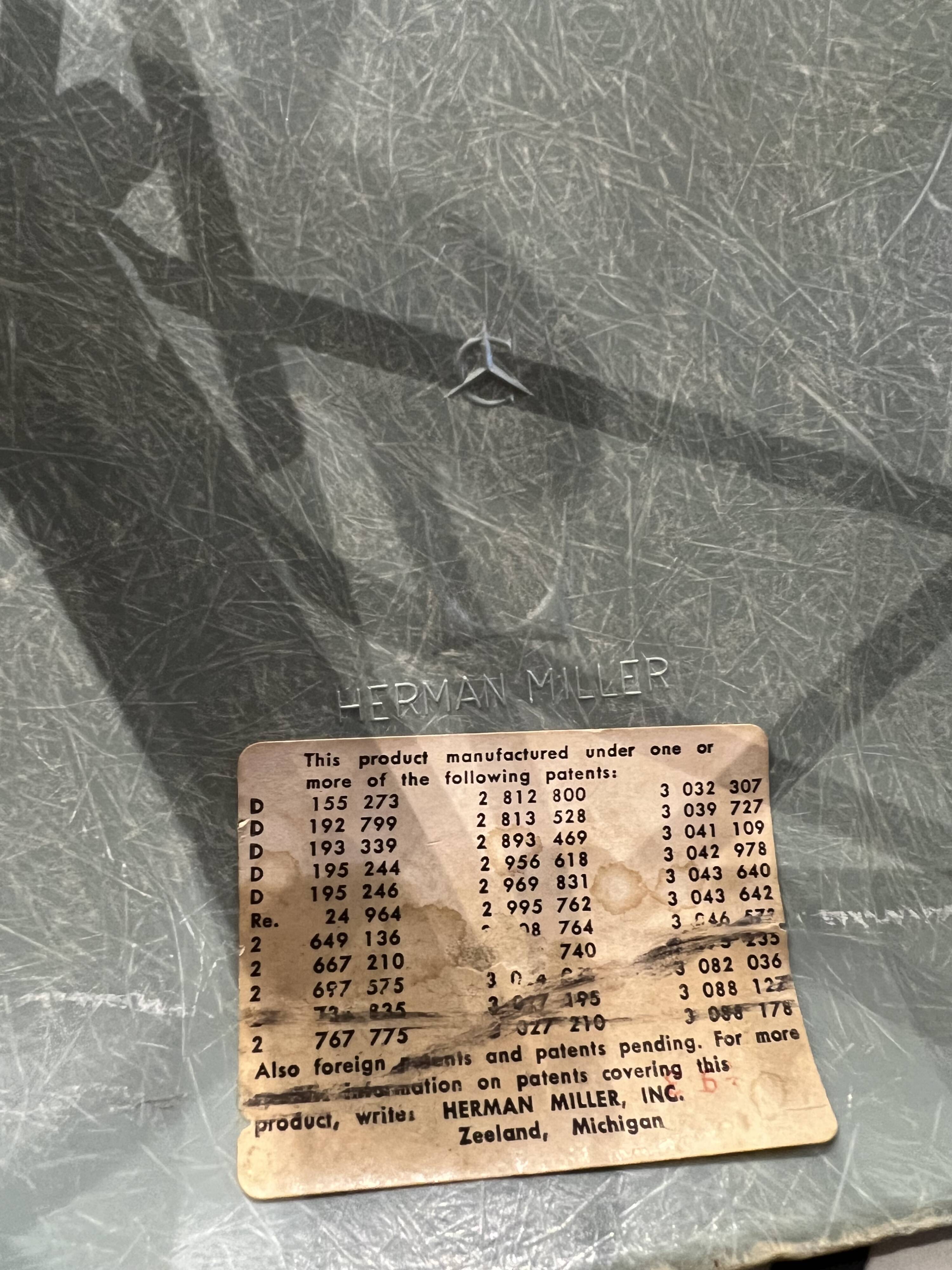 Set of 6 DSW Eames chairs - Herman Miller