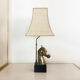 Lampe de table tête de cheval en laiton des années 1970 Hollywood Regency