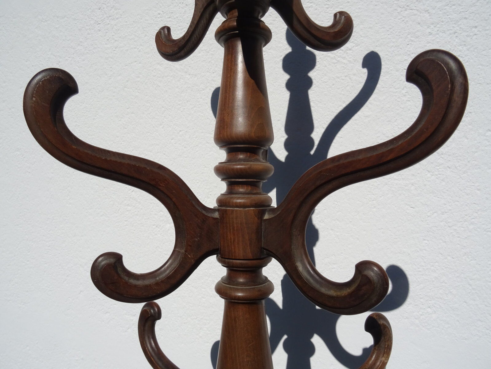 Zinc standing bistro coat door