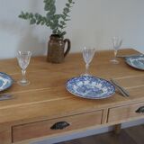 Farm table