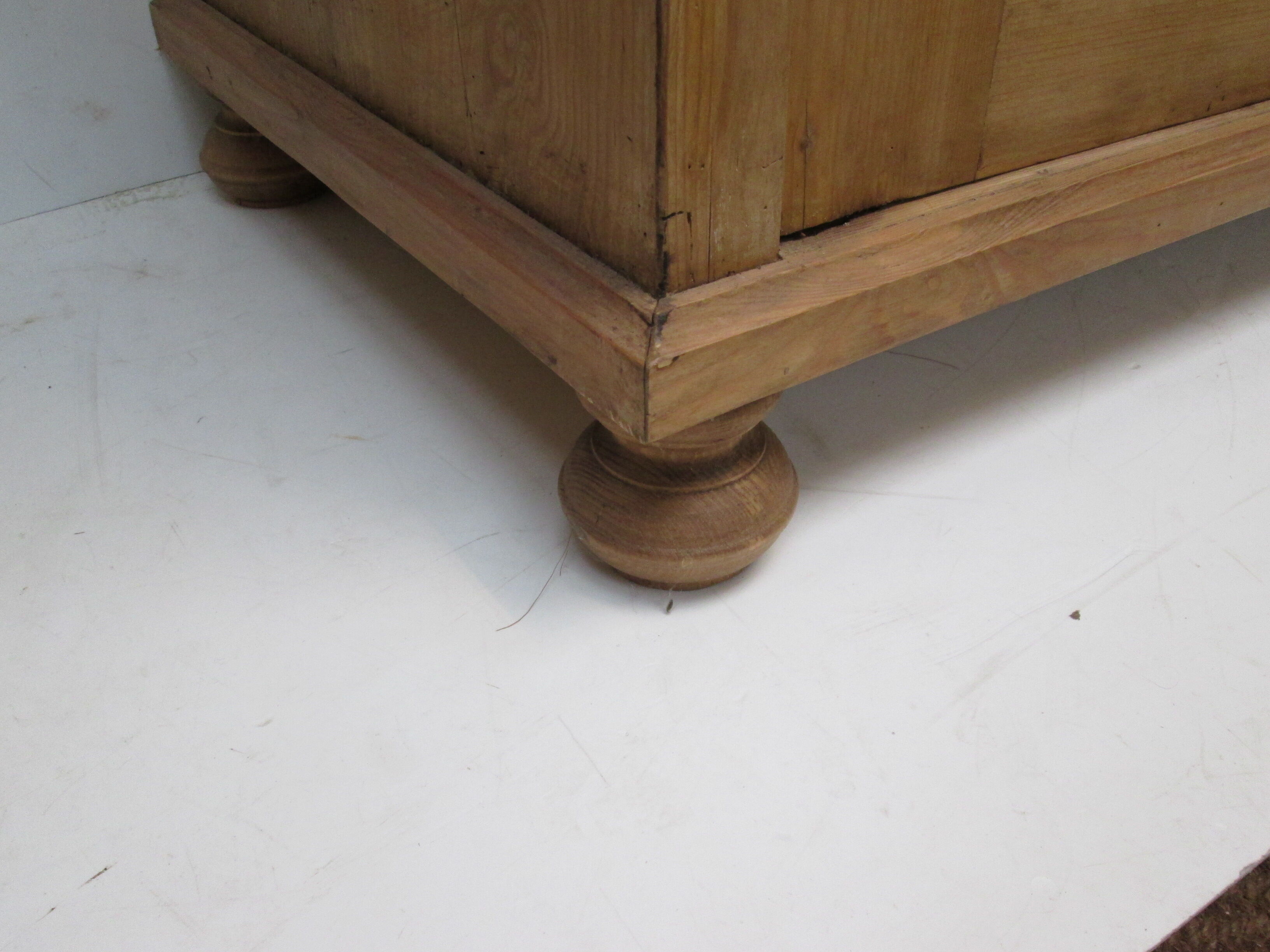 Danish pine buffet XXeme
