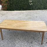 Oak table with spindle legs