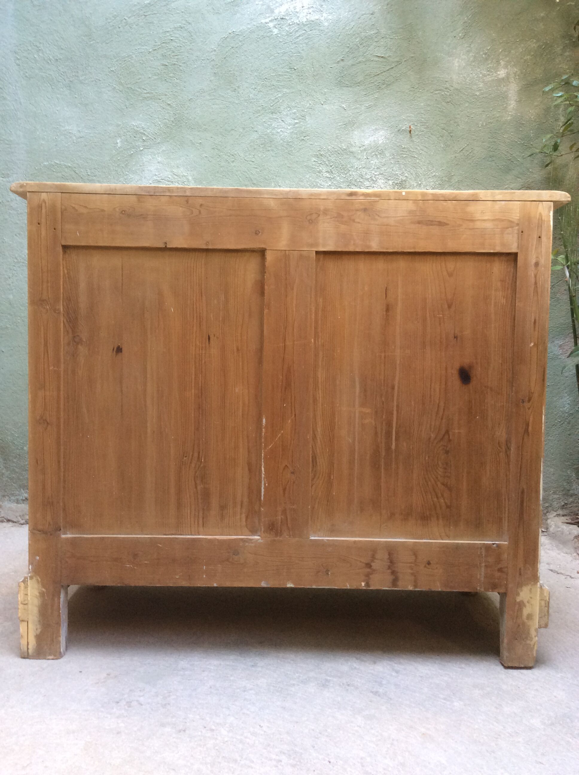 Buffet en pin massif