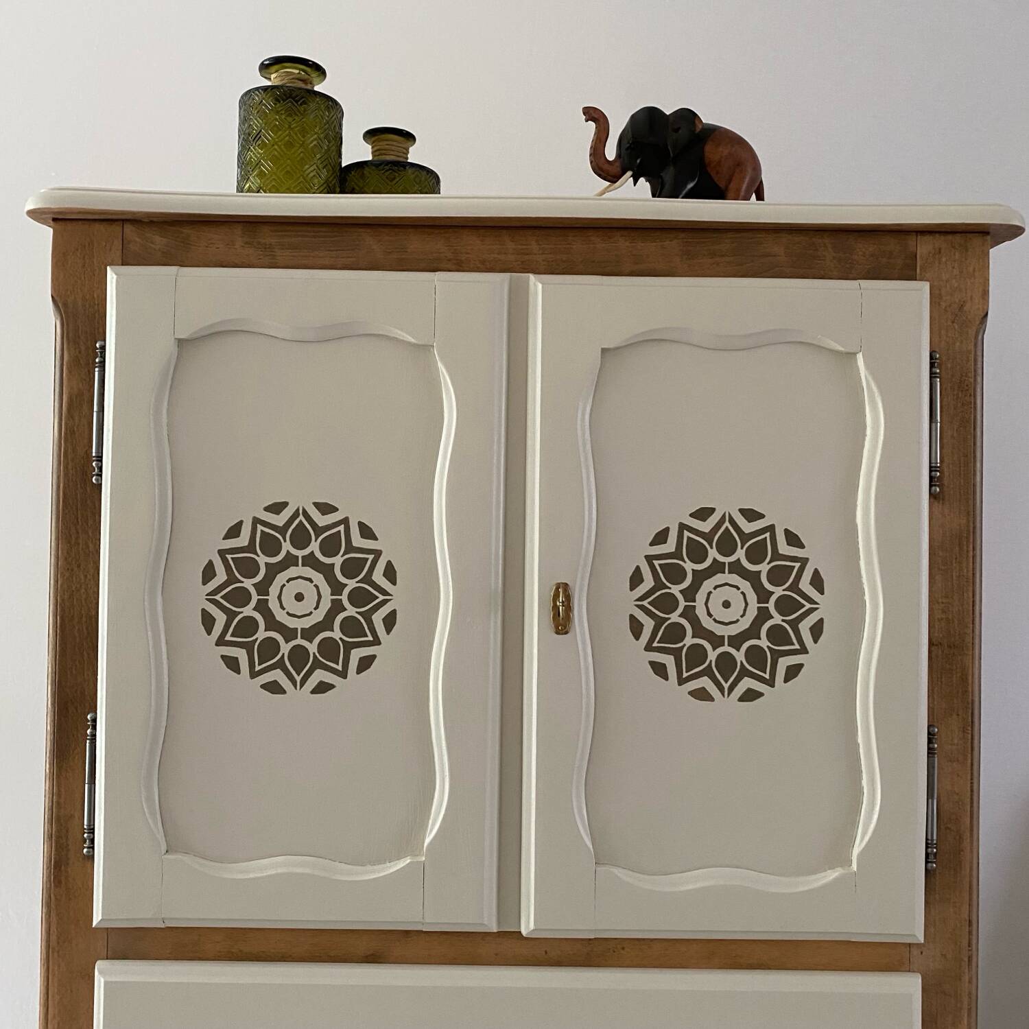 Revamped wooden cabinet
