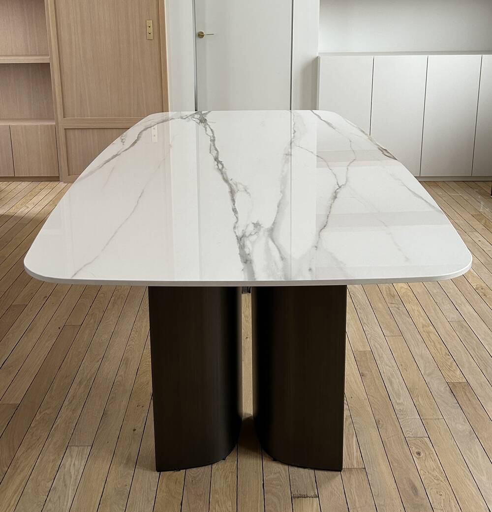 Gullwing design table by Gabriele and Oscar Buratti for Lema, made in Italy