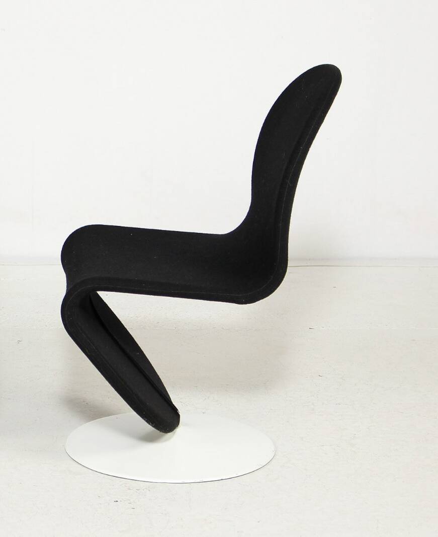 Lounge chair system 123 by Verner Panton