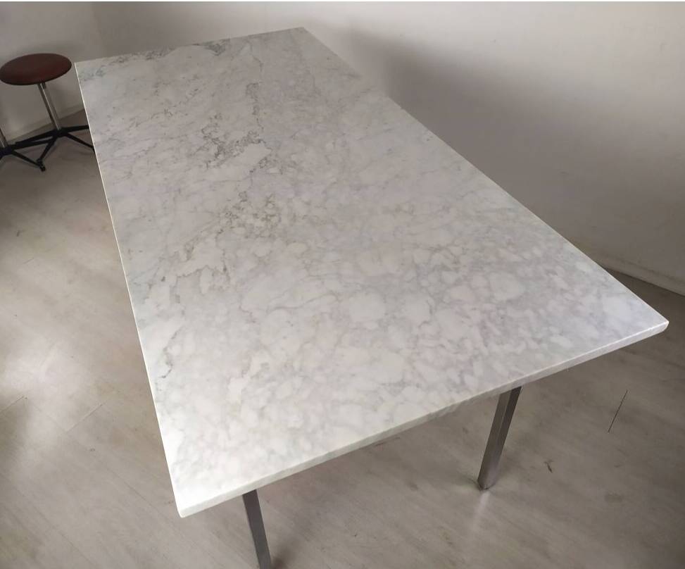 Large Carrara marble table / desk by Florence Knoll “Model 1500” created in 1956