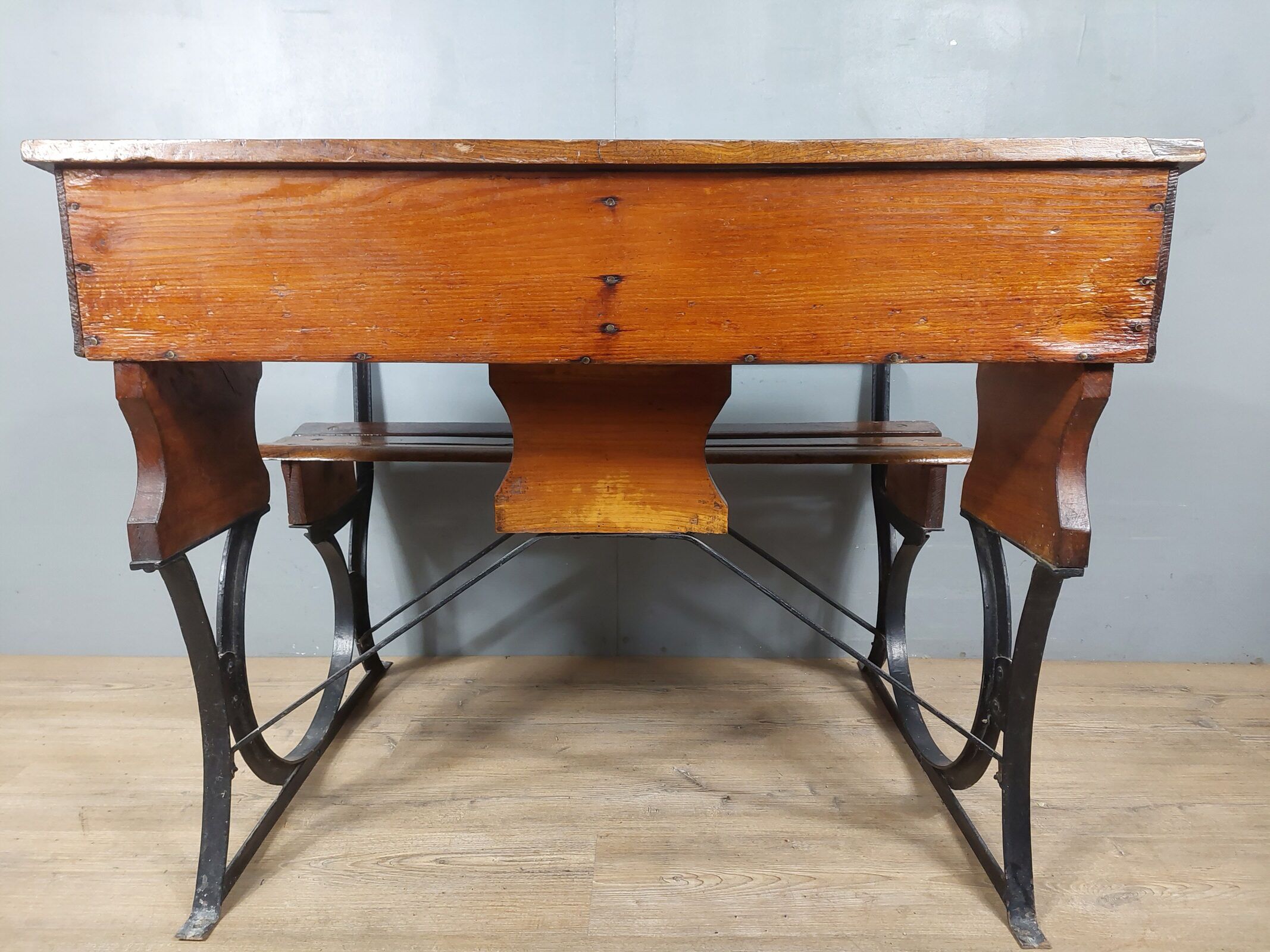 Double school desk called “lectern”
