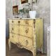 Commode patinée