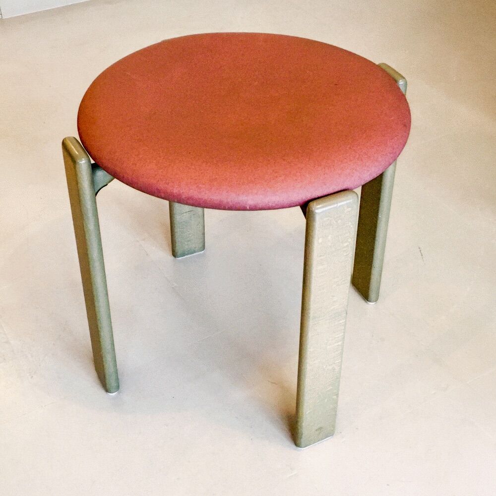 Tabouret version rose par Bruno Rey pour Dietiker, Suisse, 1970s