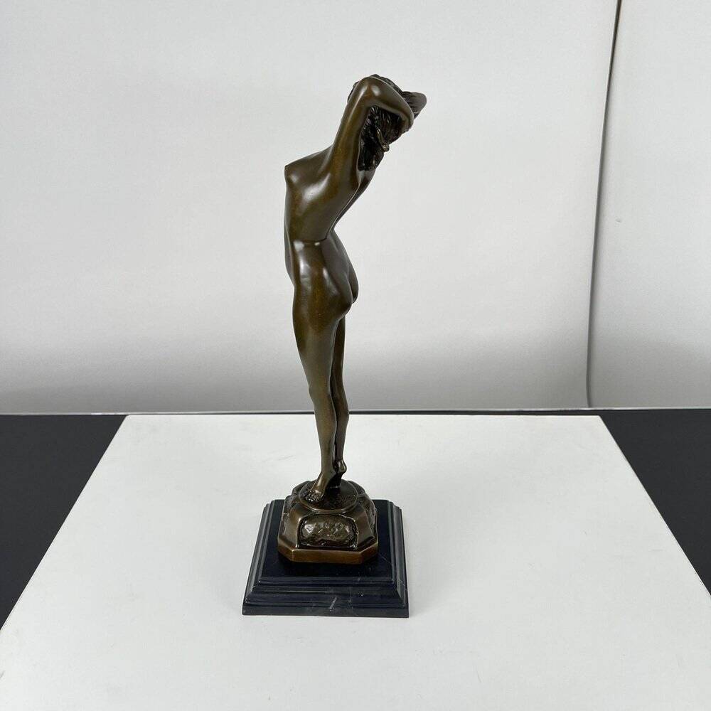 Philips, Art Deco Sculpture of a Nude Woman, 20th Century, Bronze