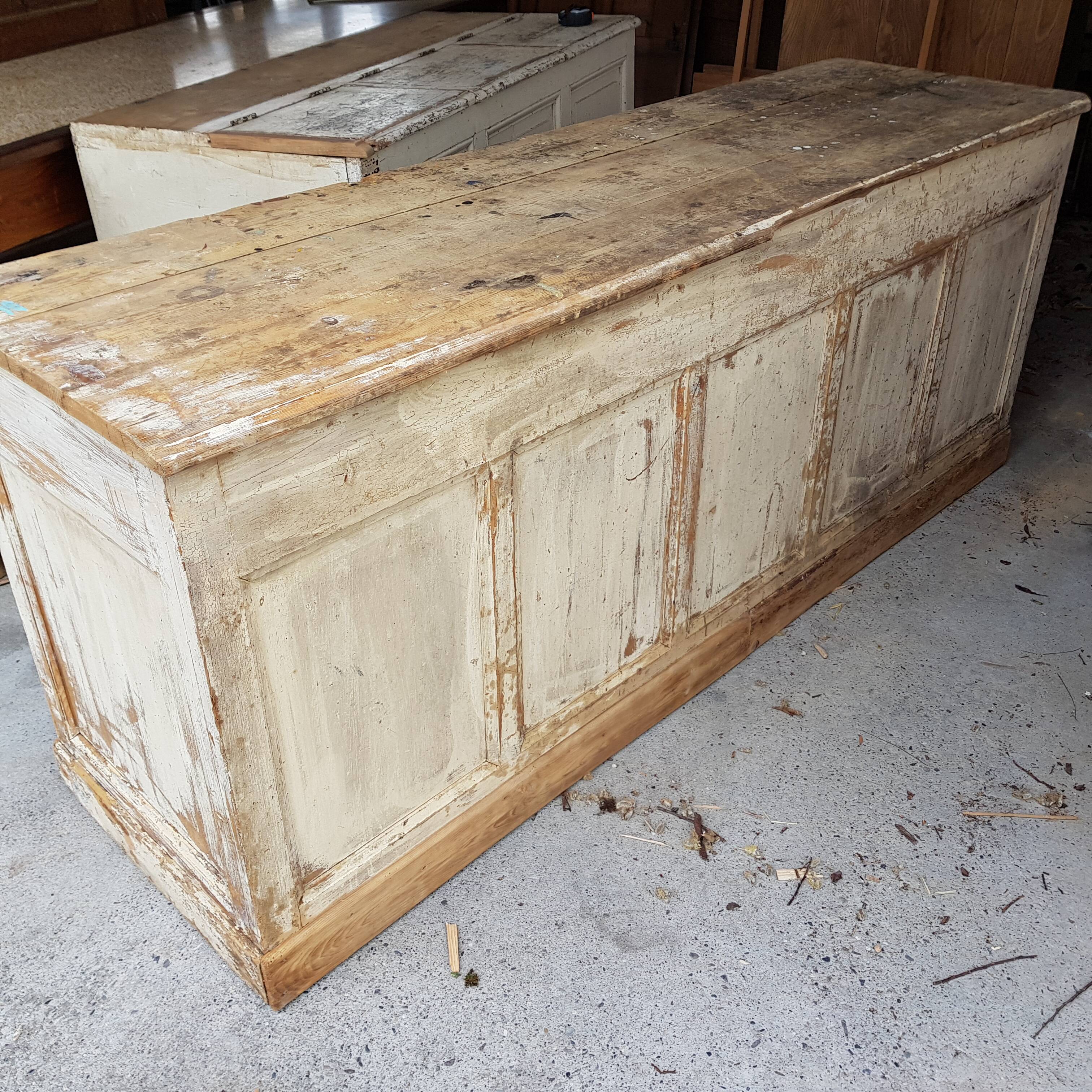 Counter trade furniture