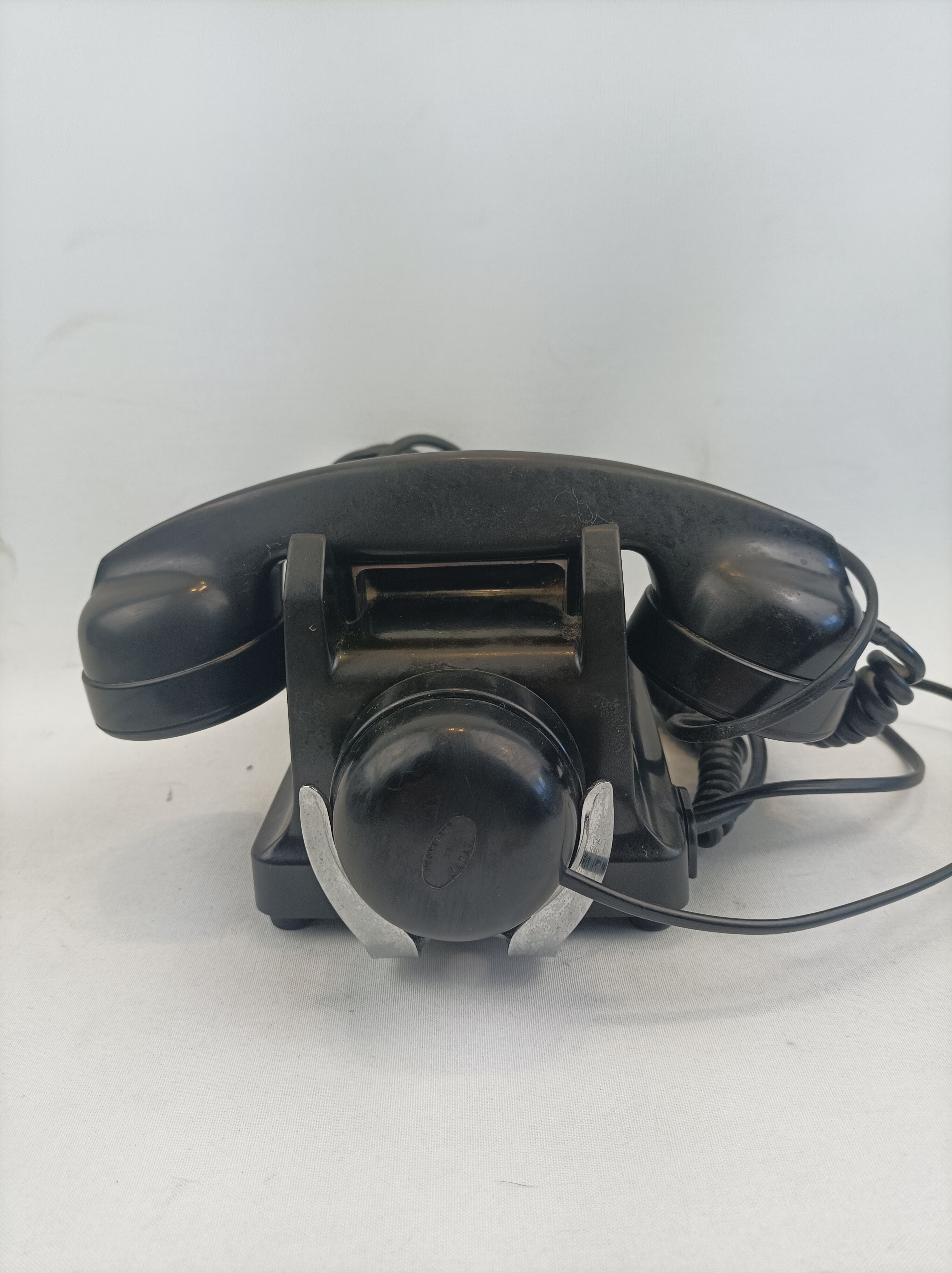 Téléphone en Bakèlite  PTT-330-1