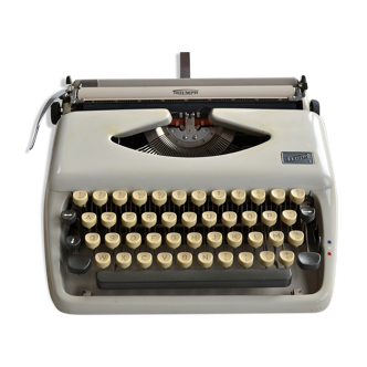 Portable typewriter Triumph model Tippa 1960s