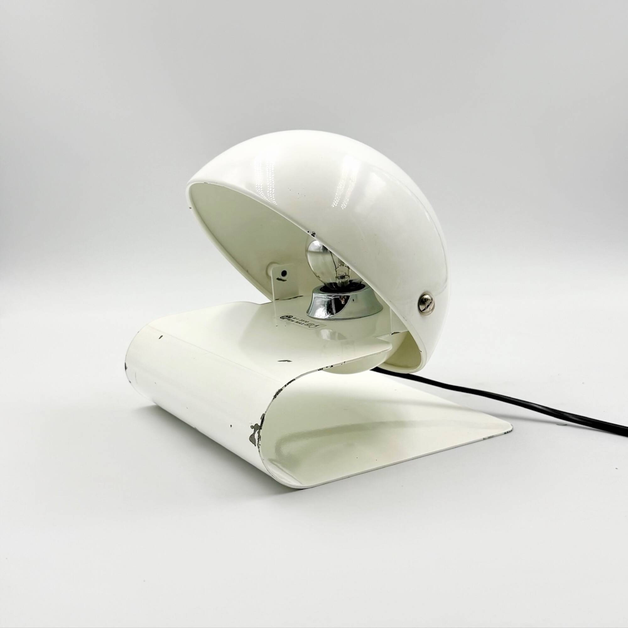 Lampe Bugia iGuzzini années 70 design italien Space Age