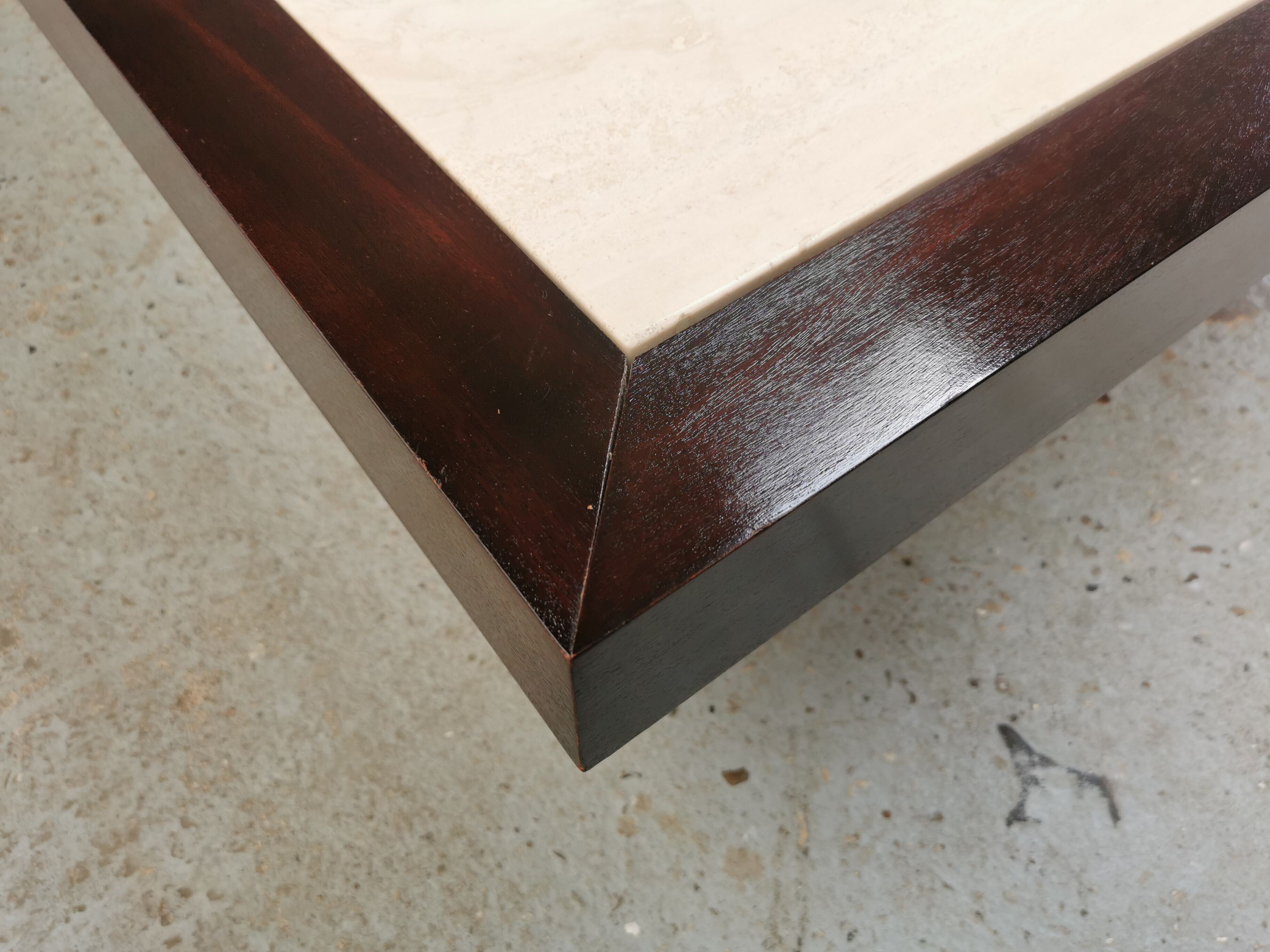 Table basse vintage travertin et bois design 1970