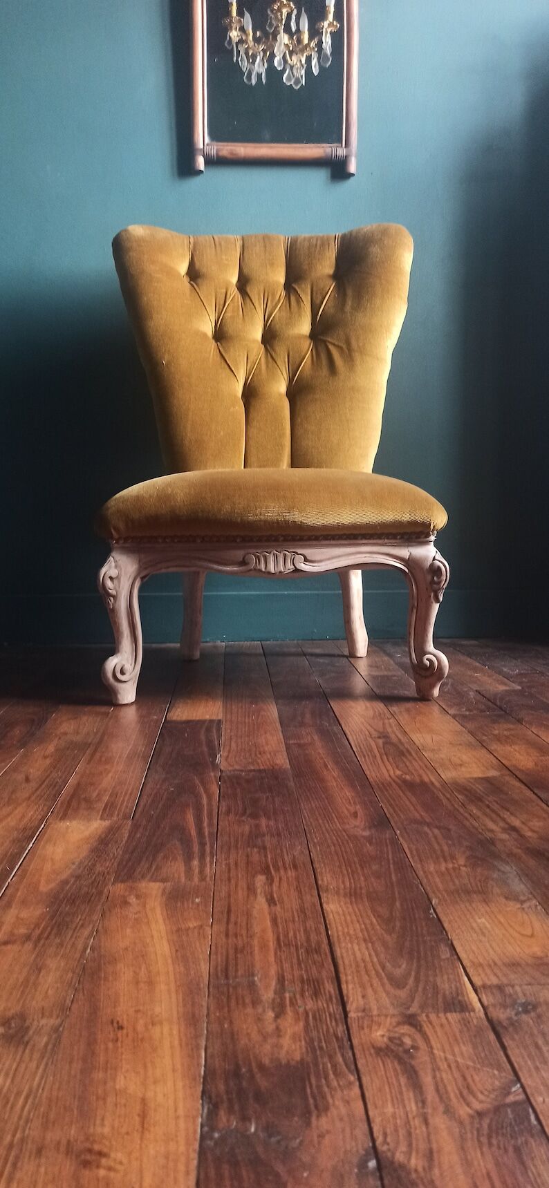 Vintage padded toad armchair