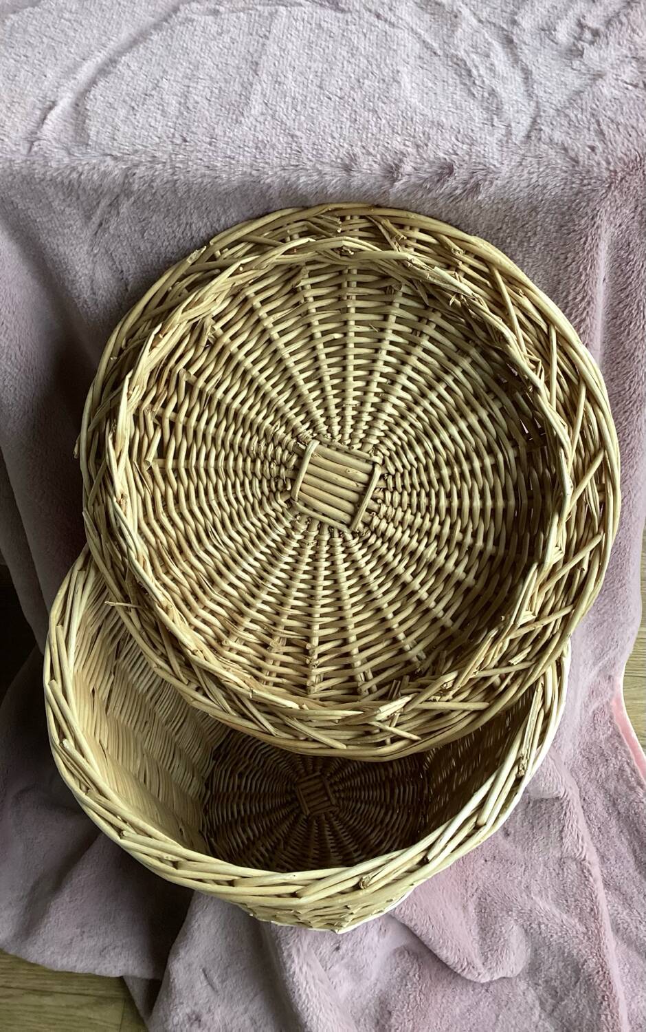 Basket basket with lid