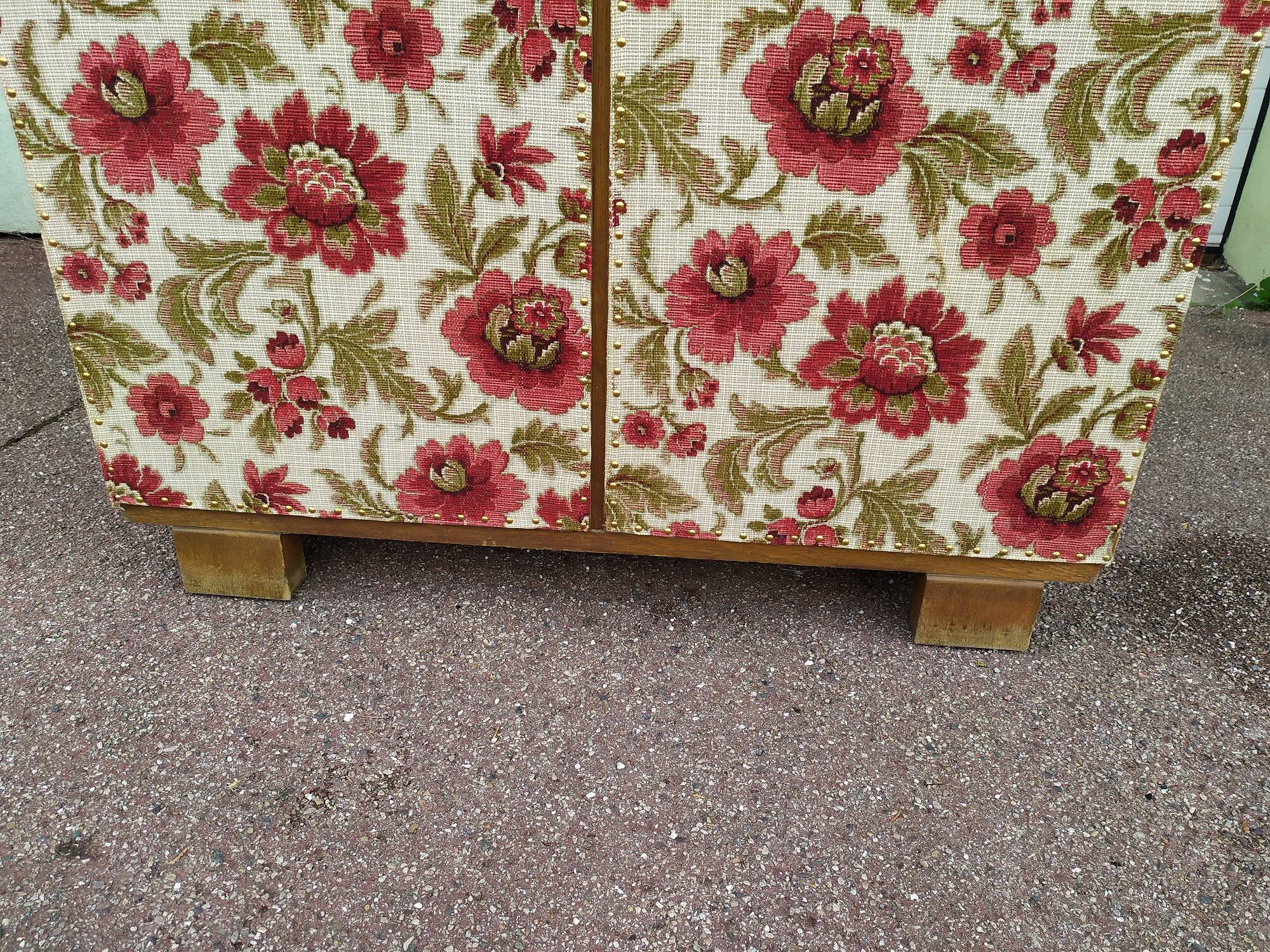 Wardrobe - wardrobe - Old - Wood - Floral Fabric - Artisanal