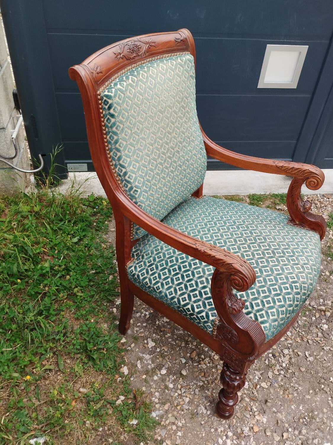 Pair of antique Louis XVI mahogany armchairs from the 19th century