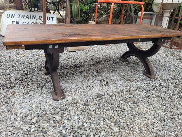 Banc ou table basse de jardin piètements en fonte 150×56cms