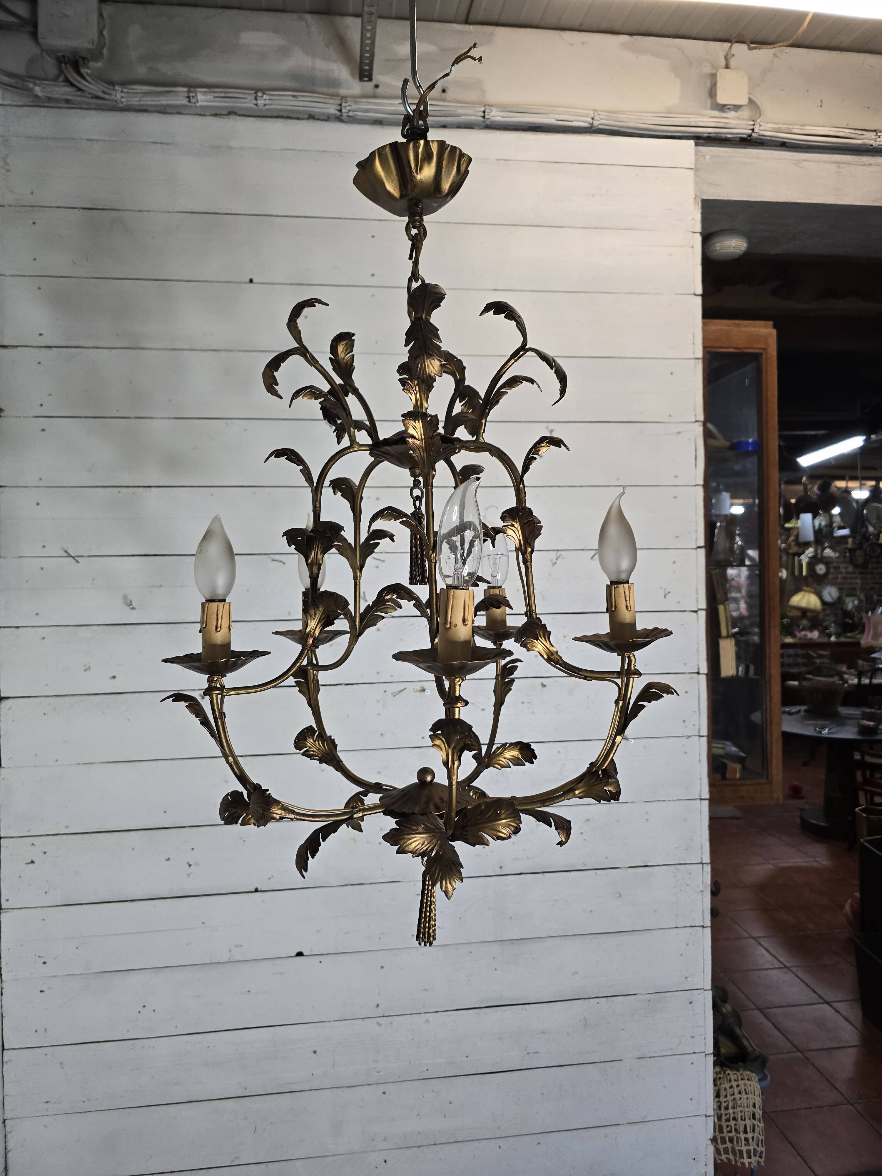 Vintage 5-light foliage chandelier in gold metal