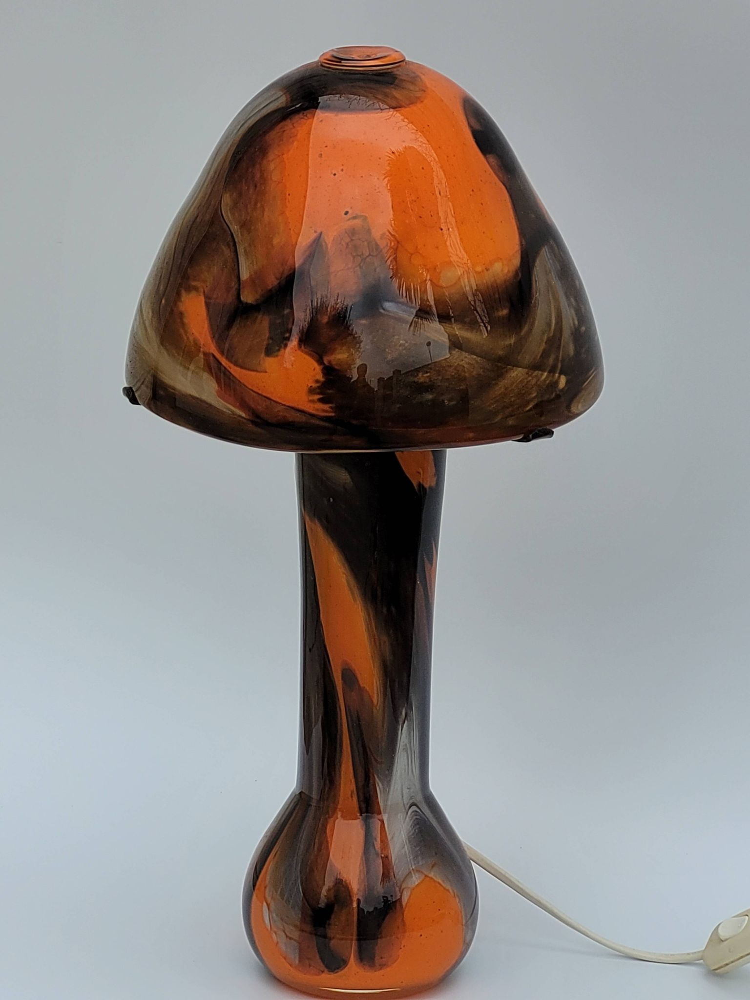Vintage champion orange Murano glass lamp