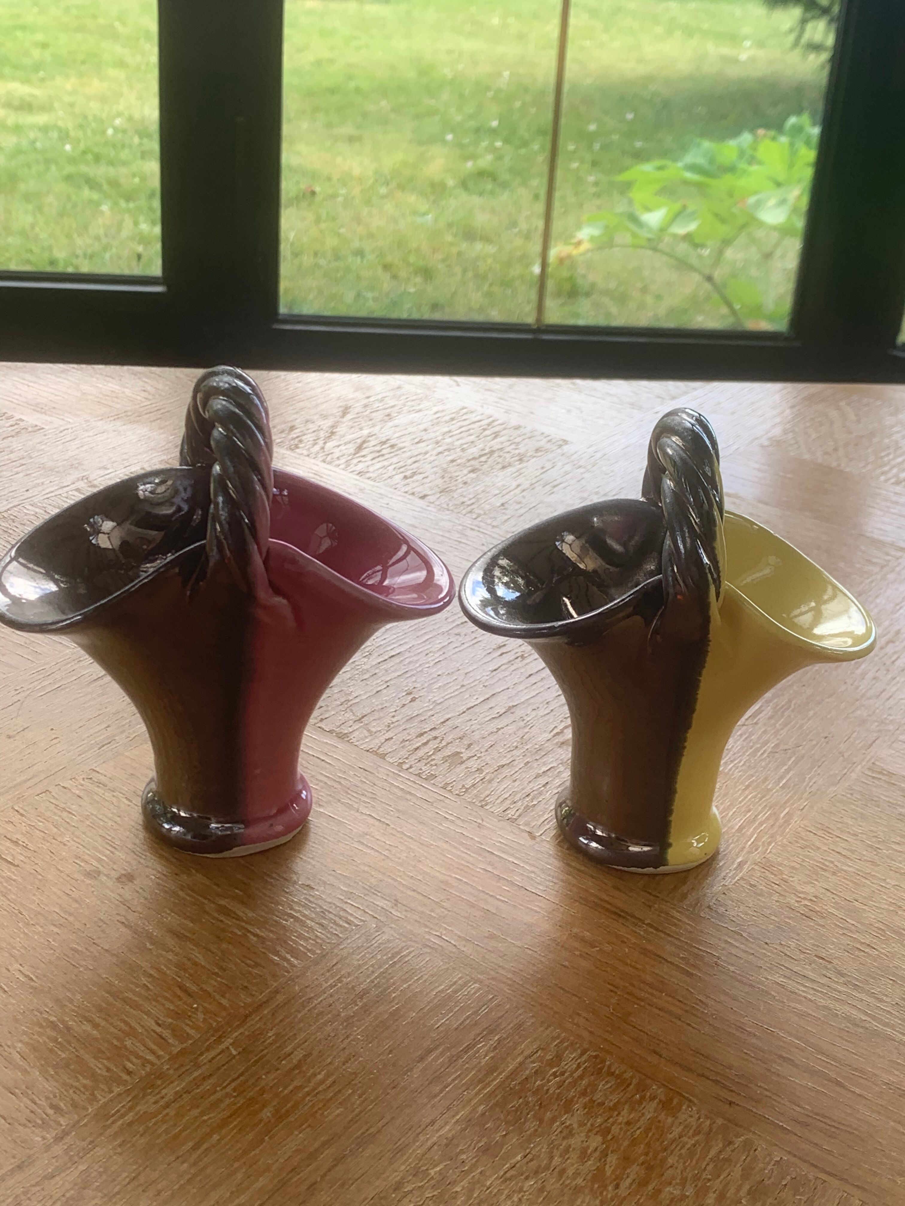 Two baskets in two-tone ceramic, moit-moit, vintage 1950