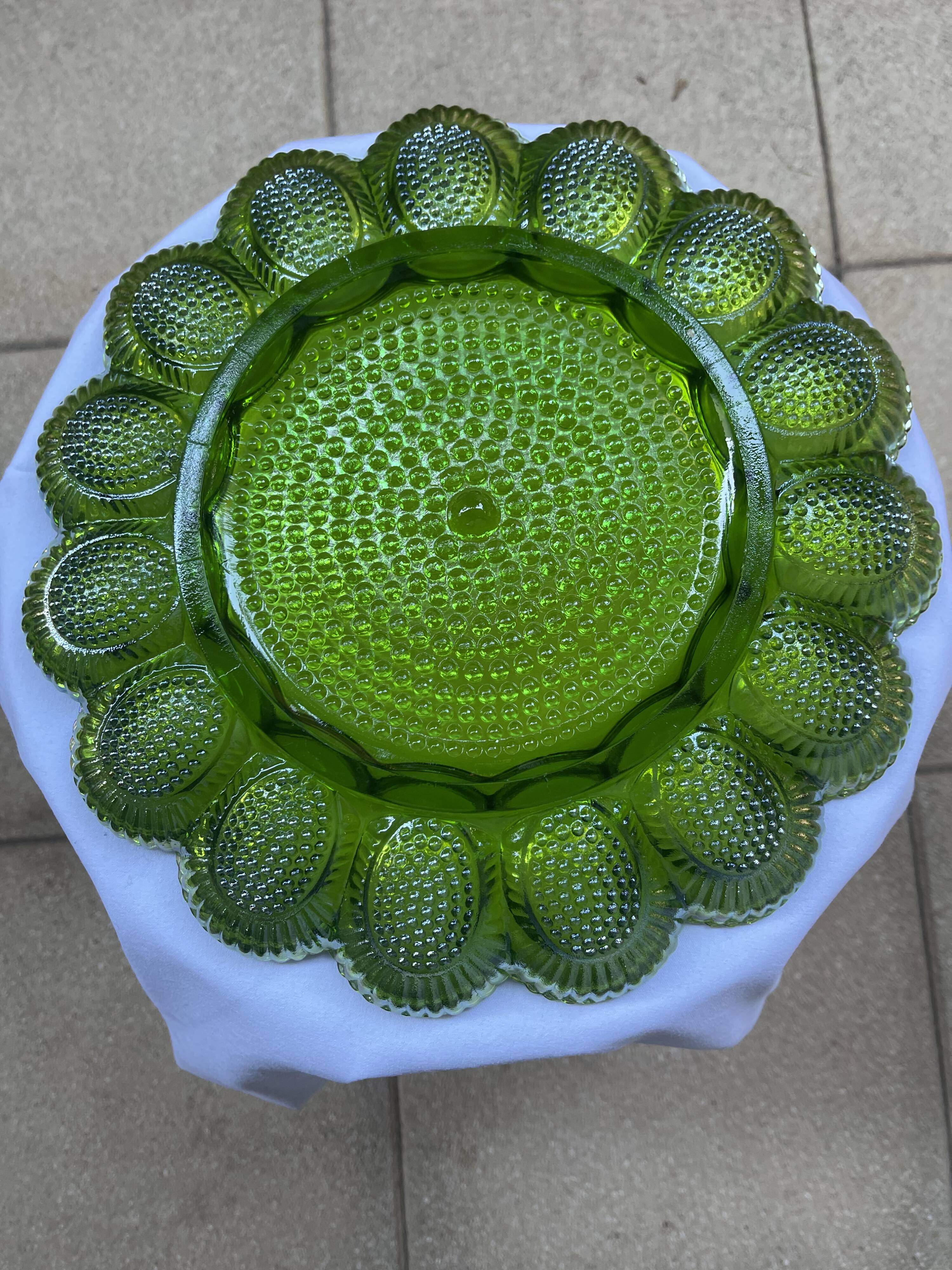 Presentation plate for stuffed eggs/oysters in studded glass