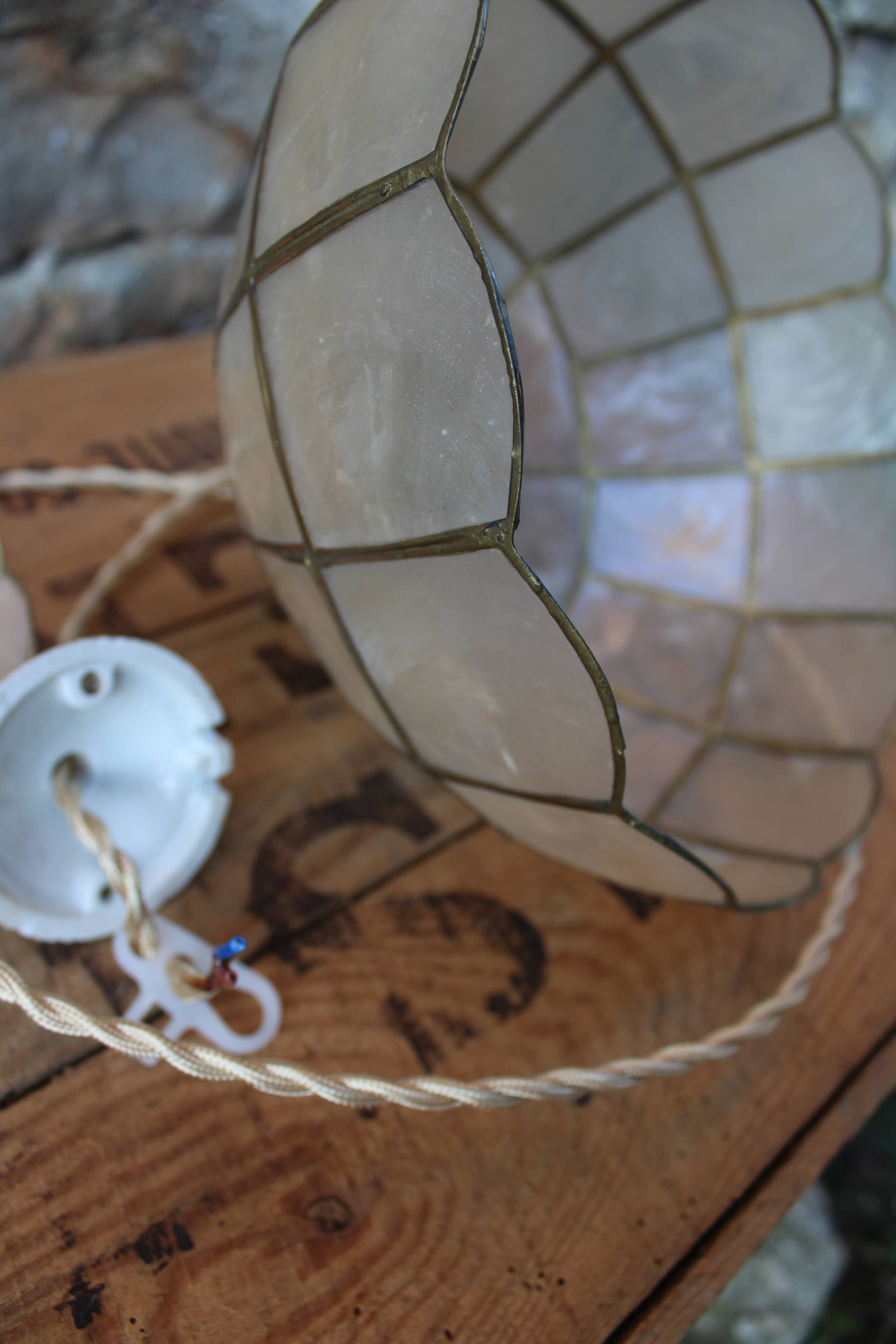 Hanging in mother-of-pearl and brass