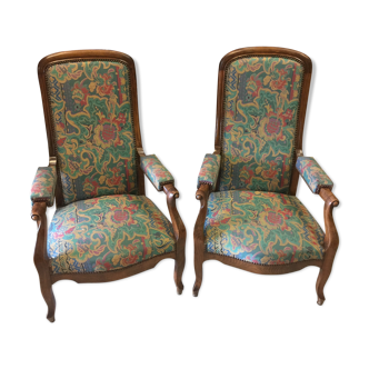 Pair of Voltaire walnut chairs