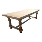 Farm table