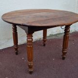 Country table with shutters