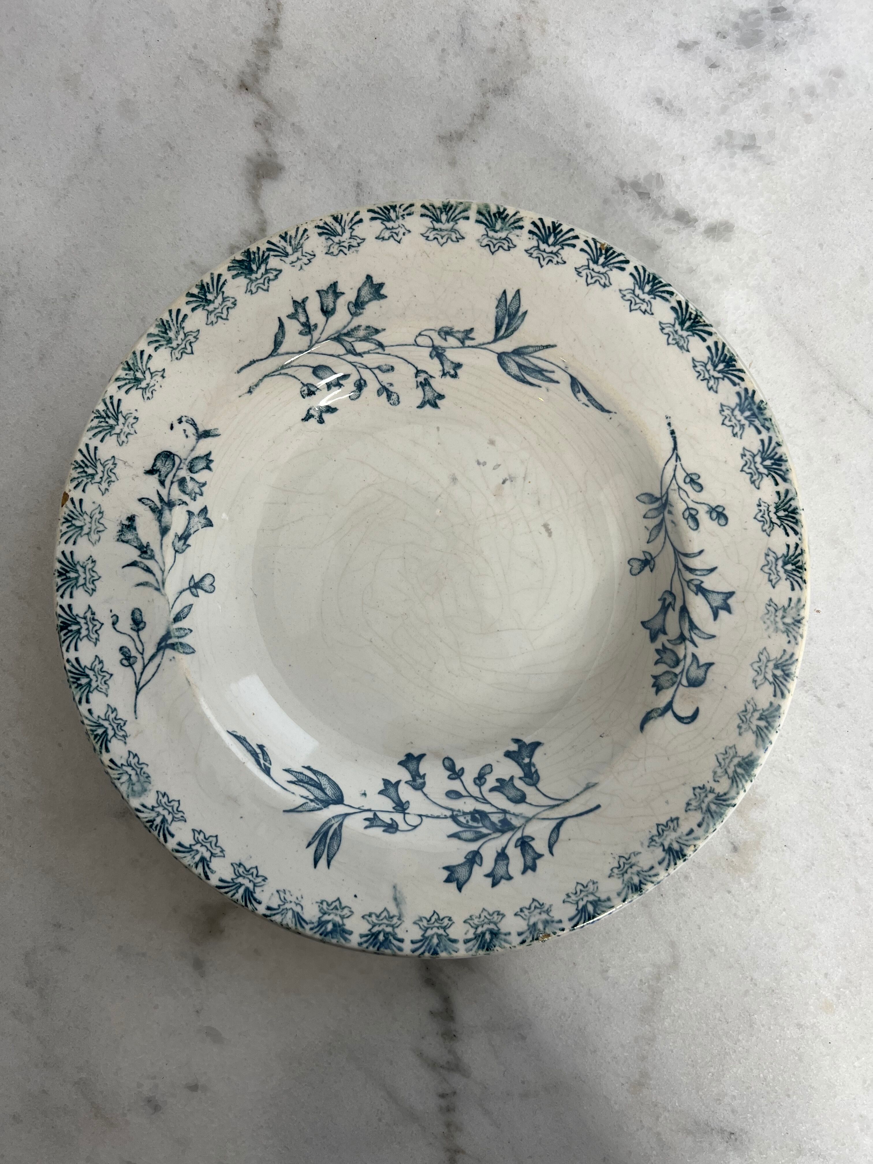 Grigny opaque porcelain