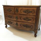 Commode in walnut Louis XV