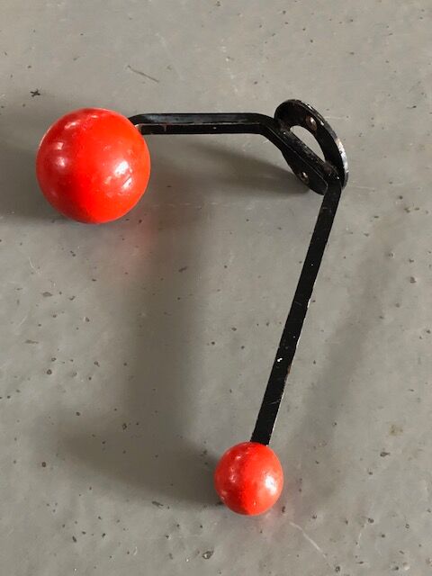 Porte-manteau rouge années 60