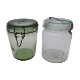 Duo old jars