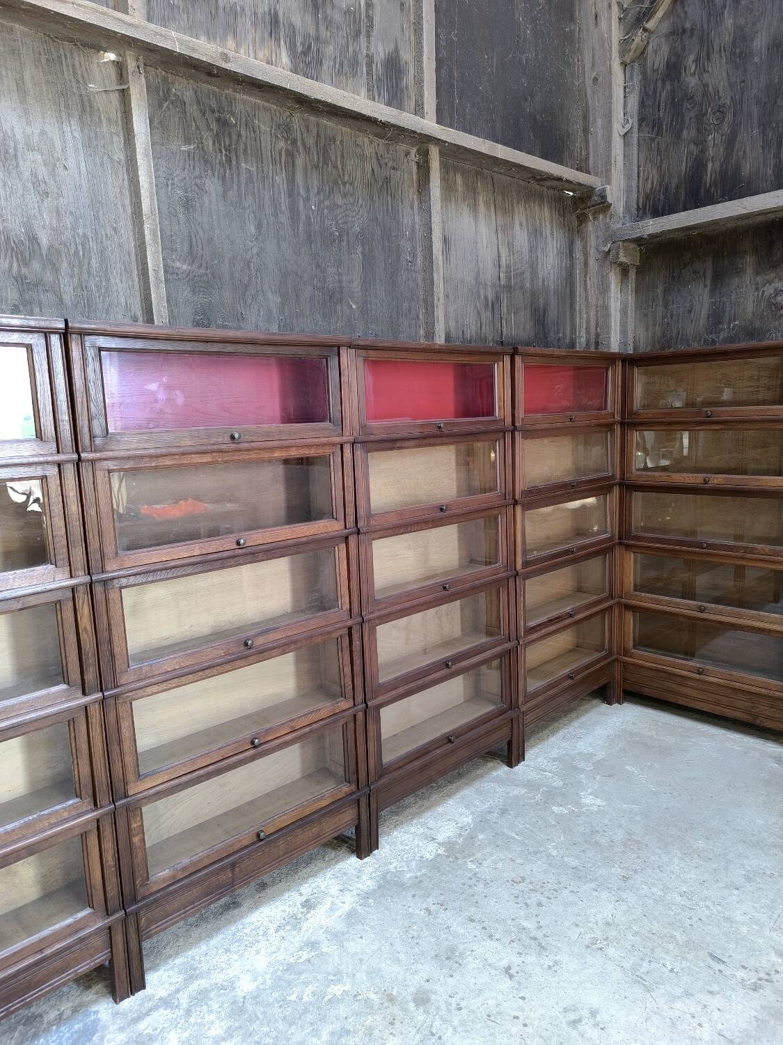 Oak display cabinet MD 1900