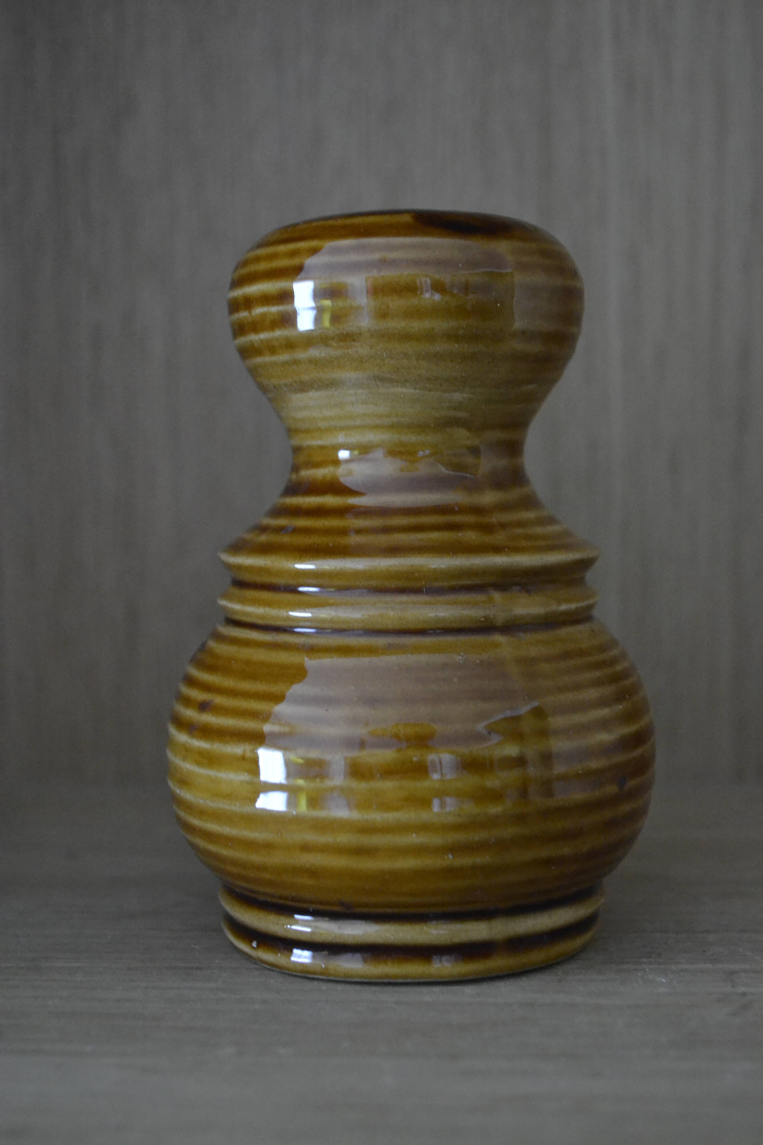 Saint Clément salt shaker
