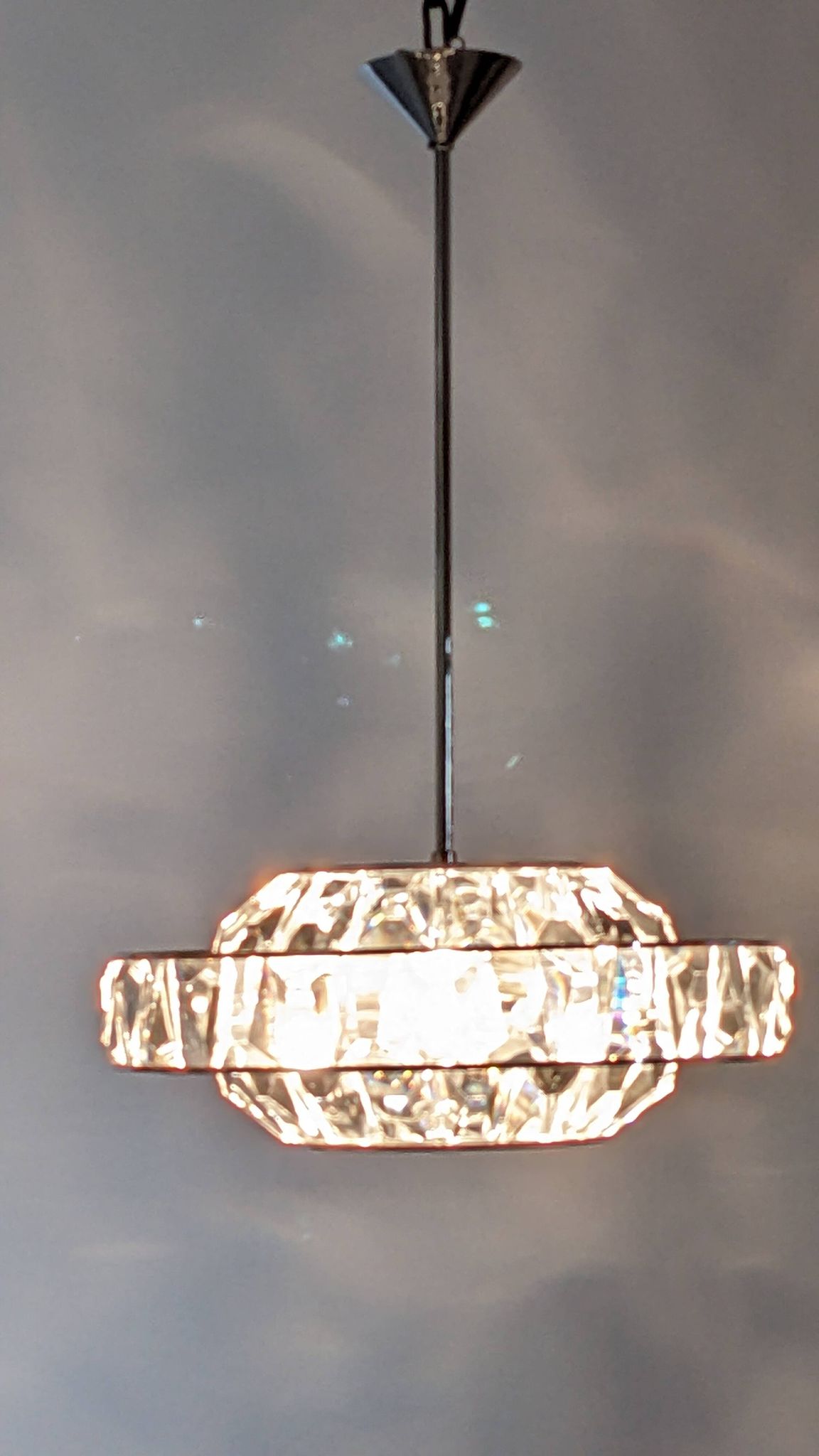 Lustre soucoupe en cristal Maison Kinkeldey, Autriche vers 1970