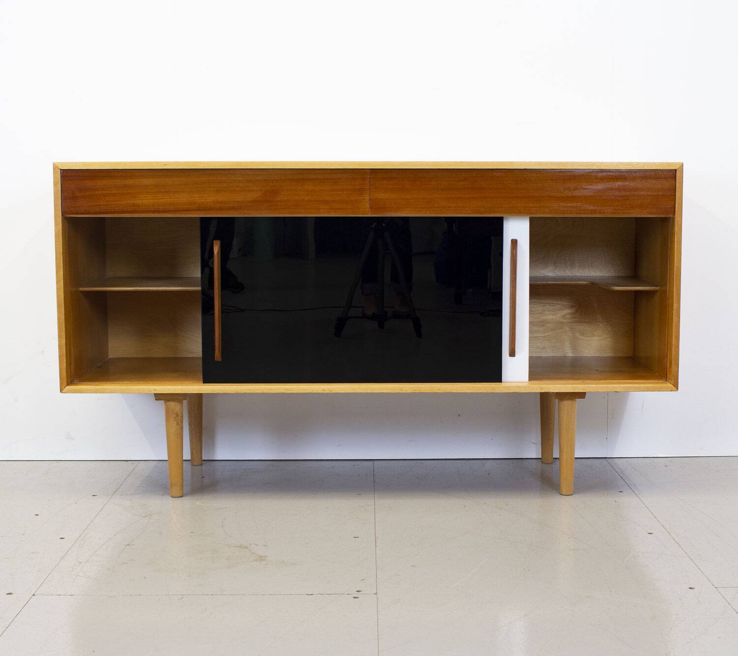 Mid Cenutury Unit ‘B’ Sideboard by Robin Day for Hille, 1950s