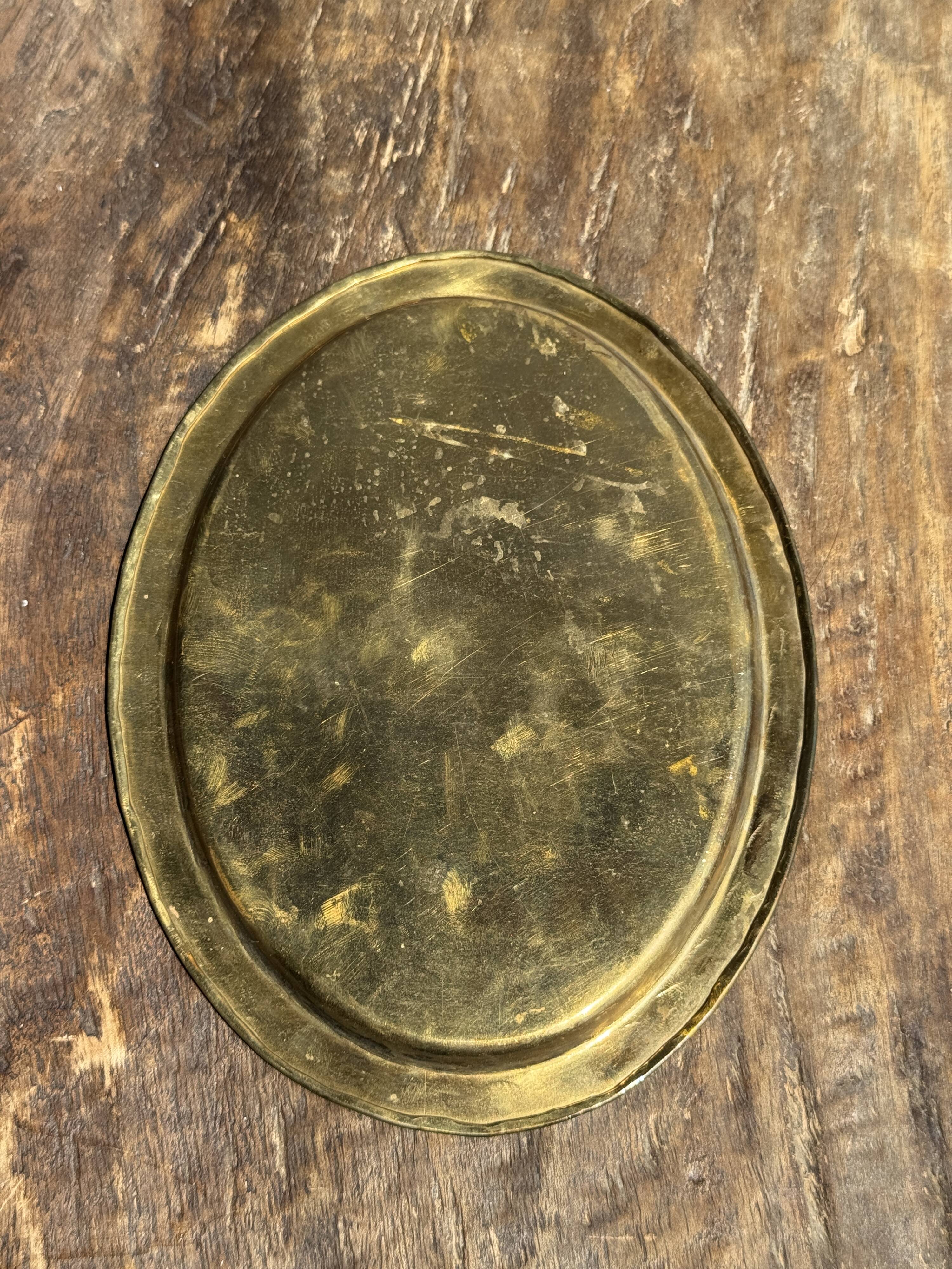 Small vintage Indian oval gold tray L14.5