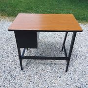 Compass leg desk
