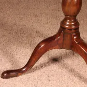 small tripod table in mahogany from the early 19th century