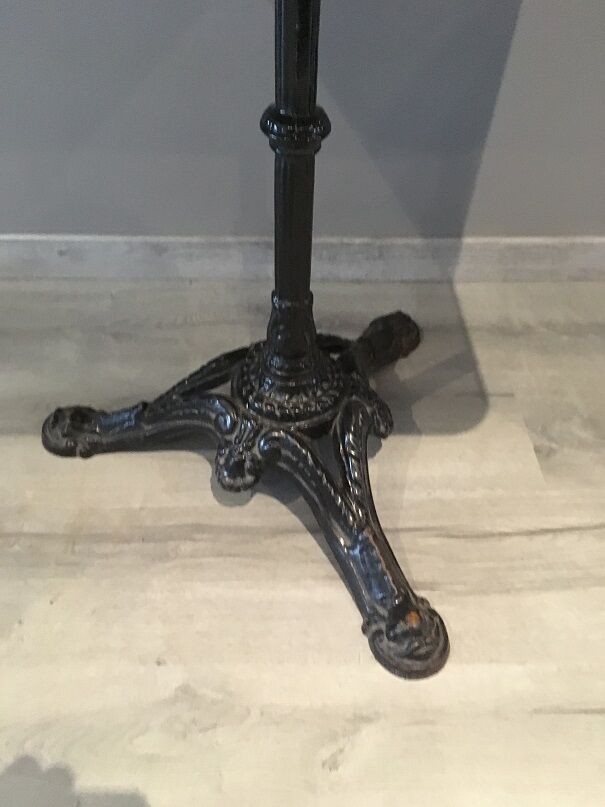 Bistro table called "parisian"