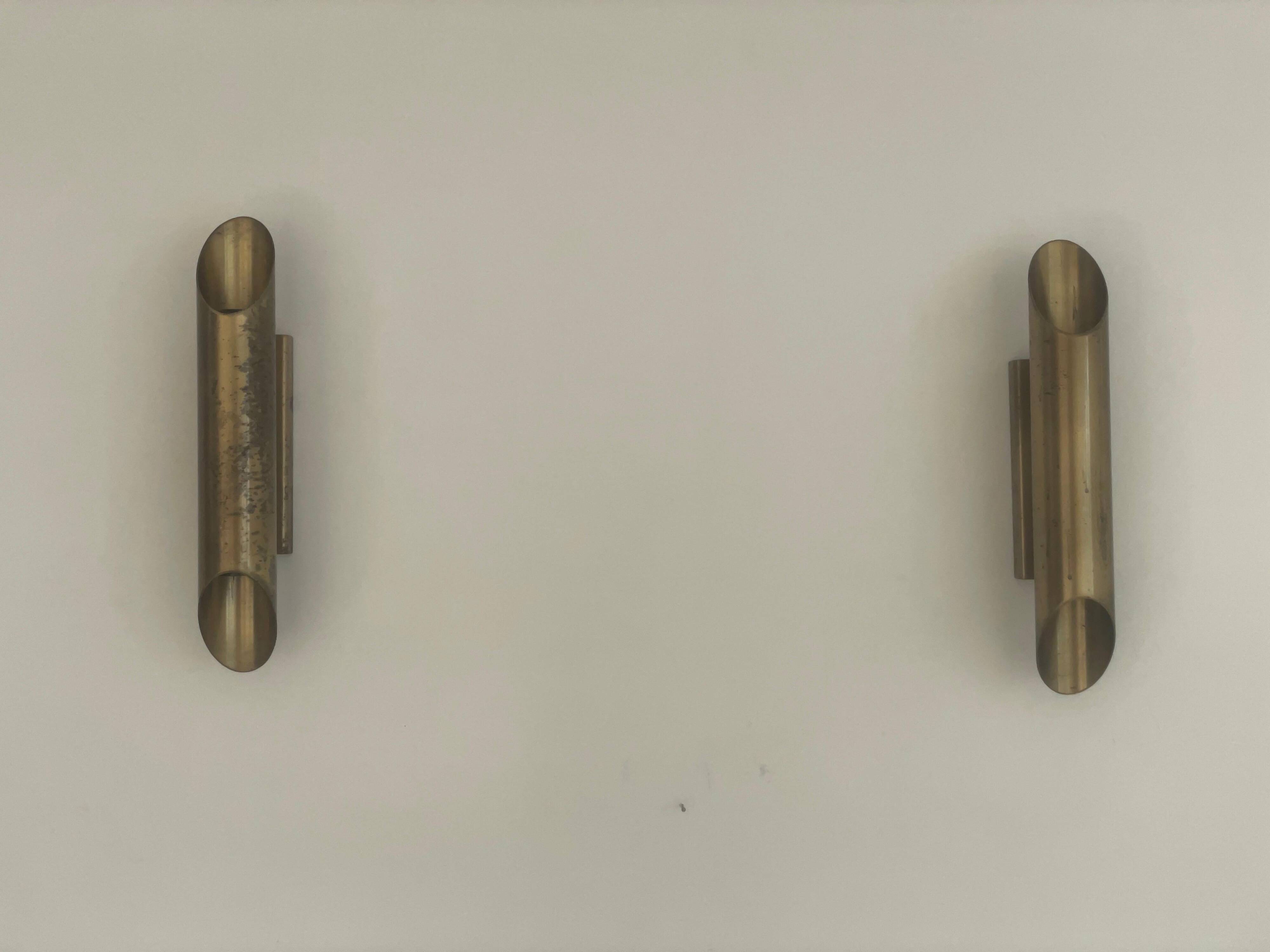 Pair of brass wall lights with Italian mid-century design, 1960, Italy.