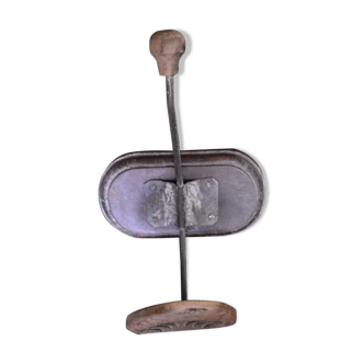Coat holder