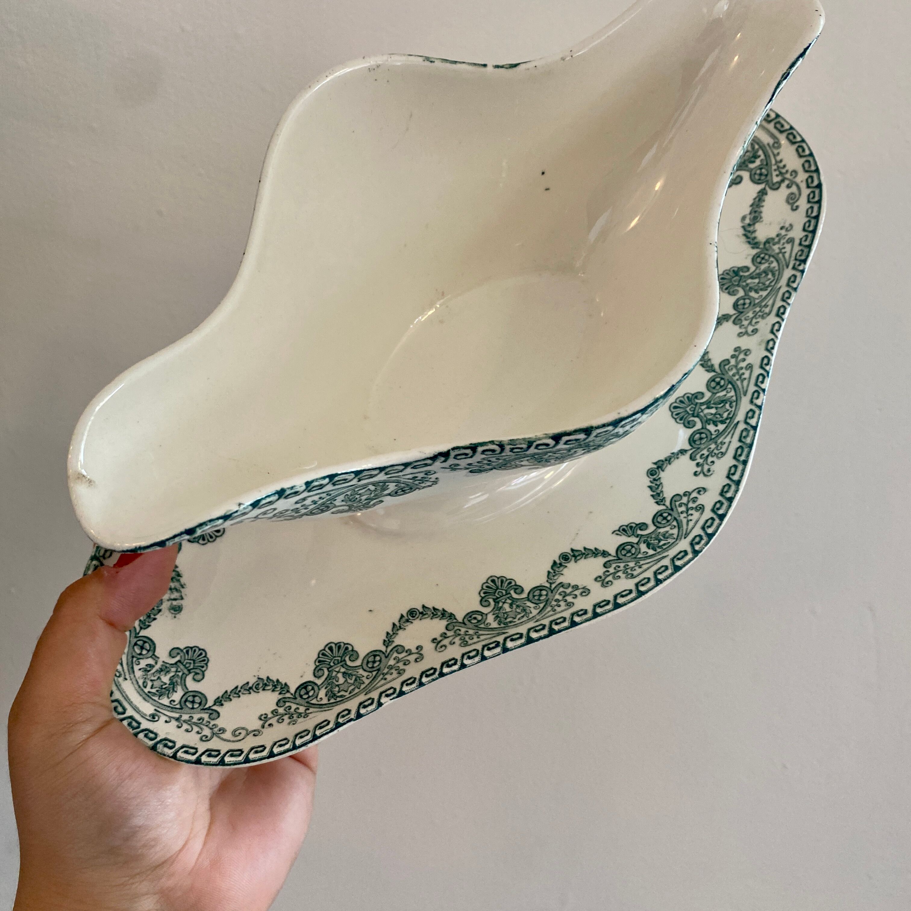 Vintage saucière in iron earth, au chatelet de longwy