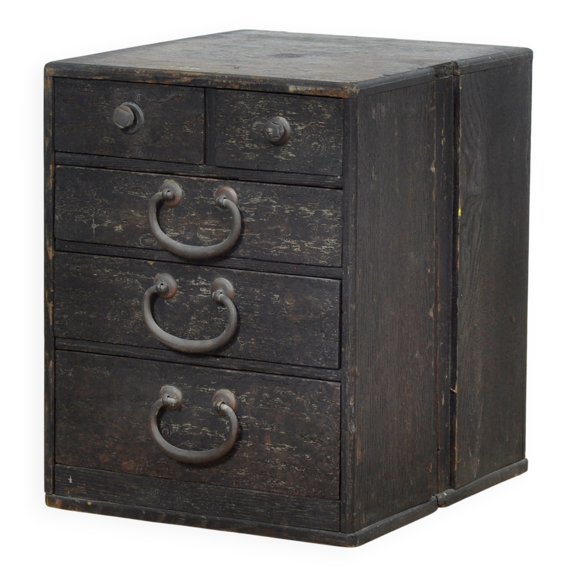 Small Japanese chest of drawers, circa 1900